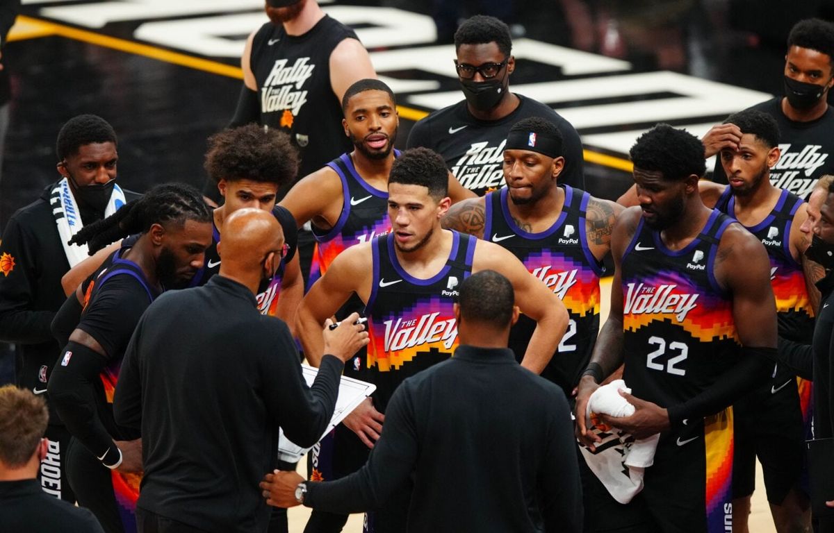 Los Angeles Clippers at Phoenix Suns