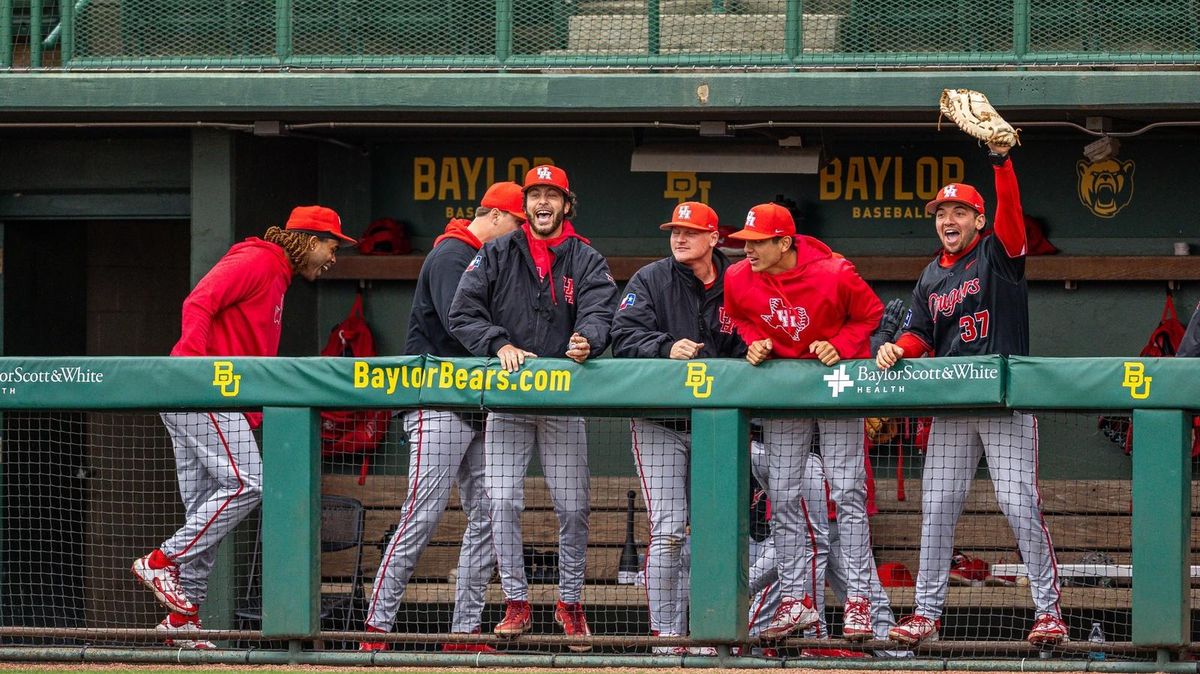 Parking Houston Cougars at Baylor Bears Football