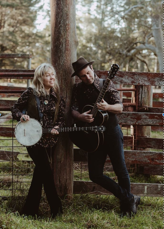 Felicity Urquhart and Josh Cunningham (The Waifs)  - Bridgetown Pottery Restaurant