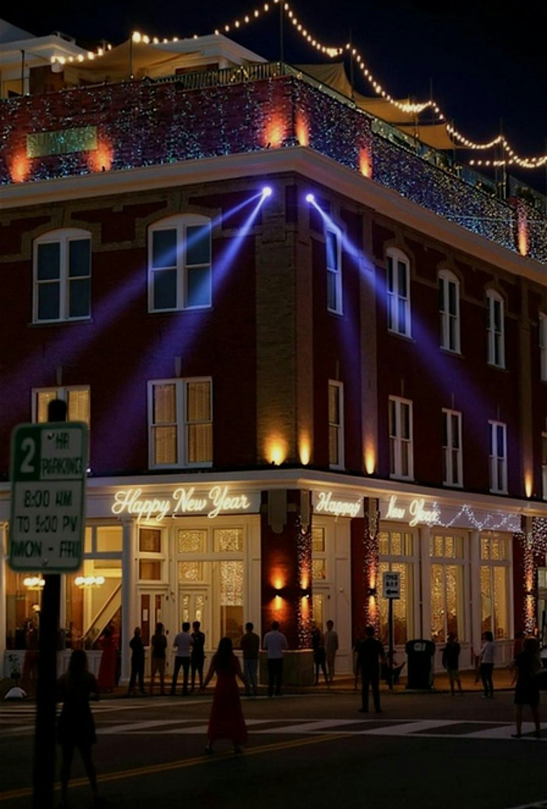 SUMMERS NEW YEAR'S EVE UNDER THE STARS EXTRAVAGANZA 2025