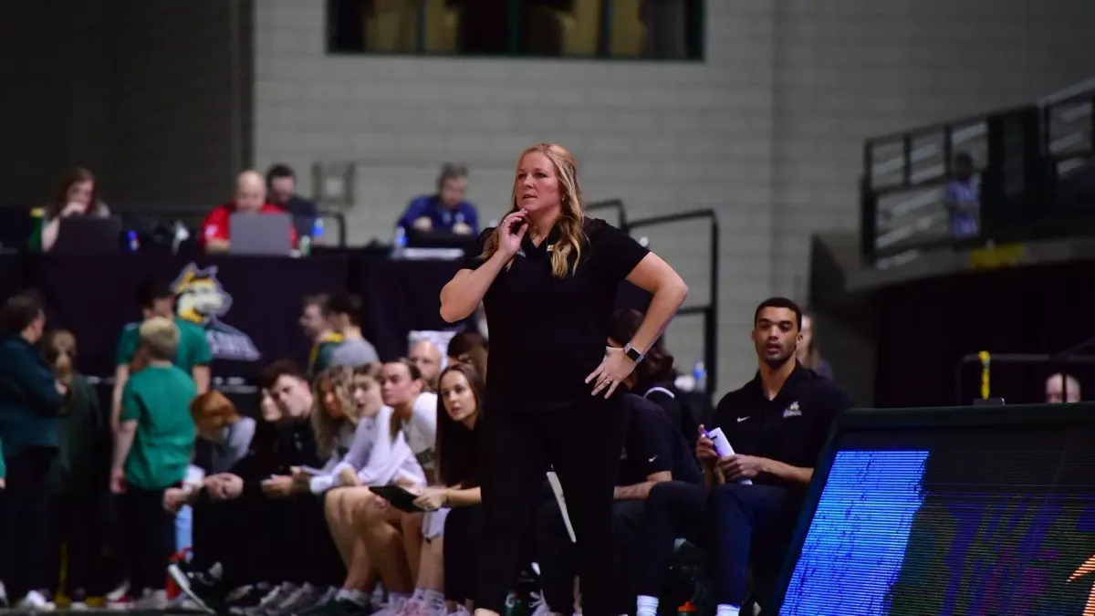 Parking Jacksonville Dolphins at Bellarmine Knights Womens Basketball