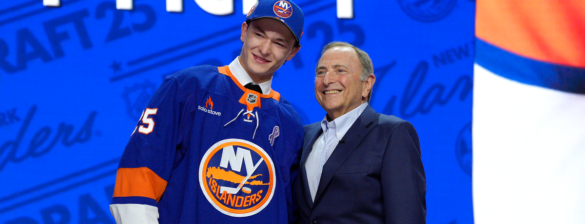 Penticton Vees at Vancouver Giants at Langley Events Centre