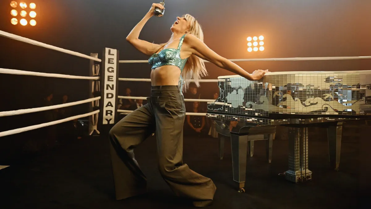 Debbie Gibson in Patchogue