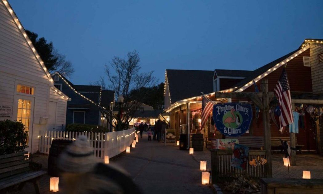 2024 Festival of Lights 27 Coogan Blvd, Mystic, CT December 6, 2024