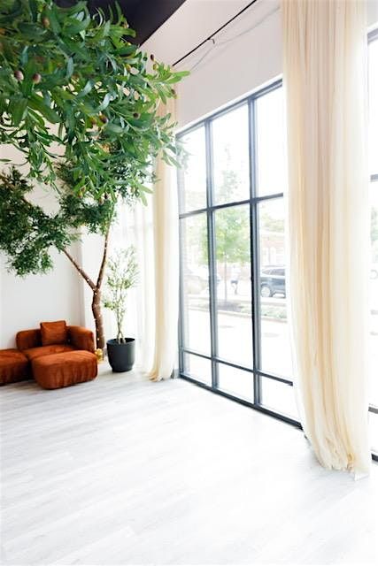 Black Friday Holiday Market \u2013 Vendor Pop-Up Opportunity at Evelyn Rose