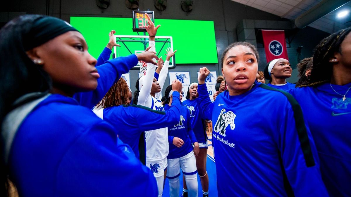 Parking Memphis Tigers at East Carolina Pirates Football