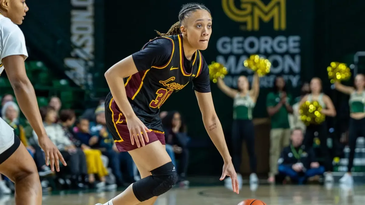 Loyola Chicago Ramblers at Saint Louis Billikens Womens Volleyball