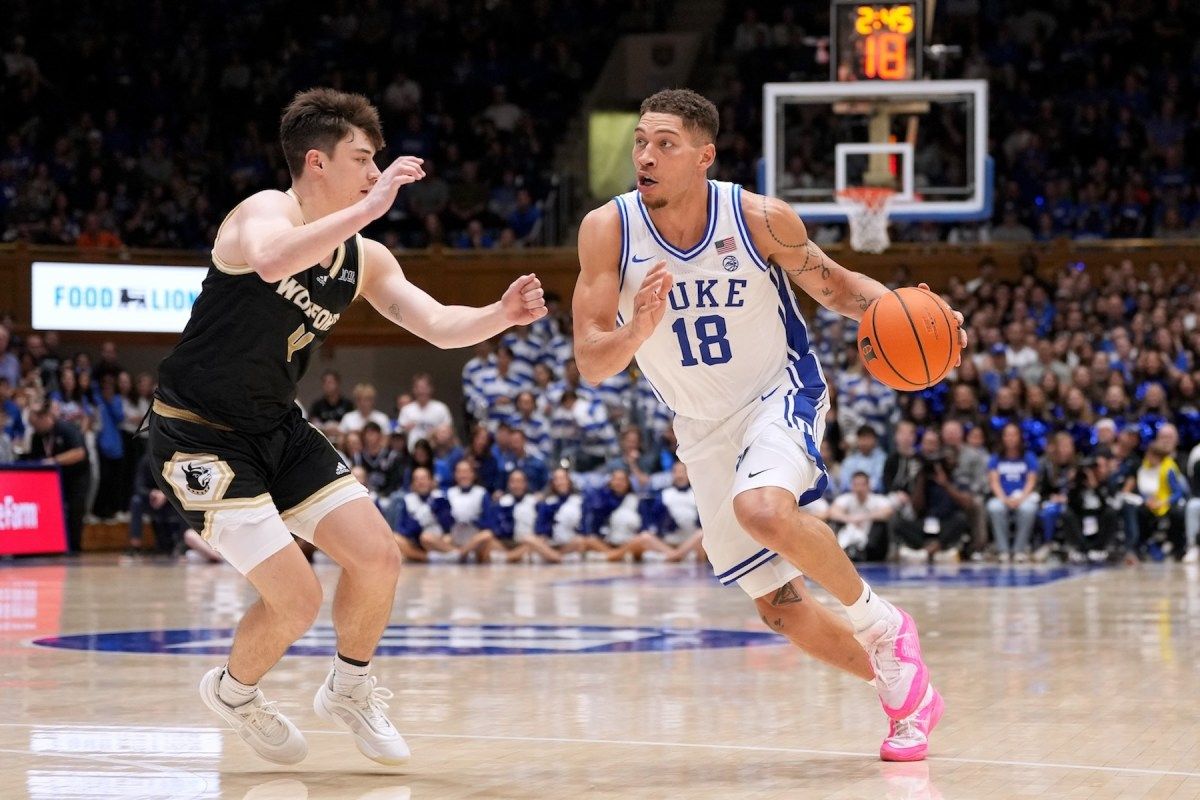 Parking Elon Phoenix at Wofford Terriers Mens Basketball