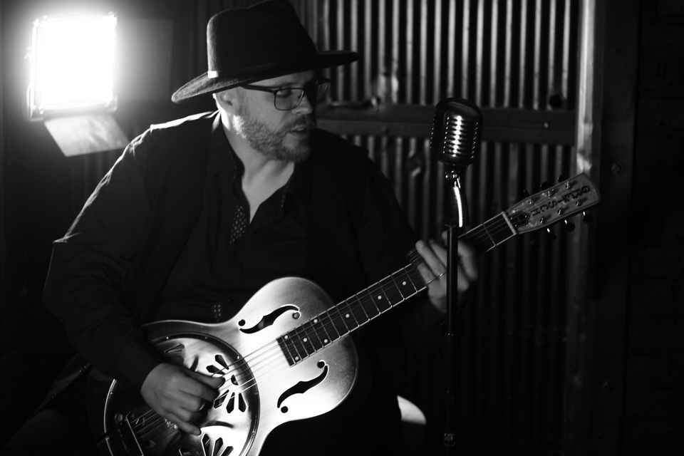 Sunday Blues Session: Aaron Lee Kaplan at La Vie Taverne | La Vie ...