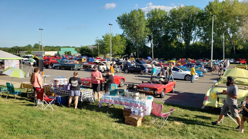 2022 Cruise The Moose Season Opener featuring Super 60s\/Motorcycles