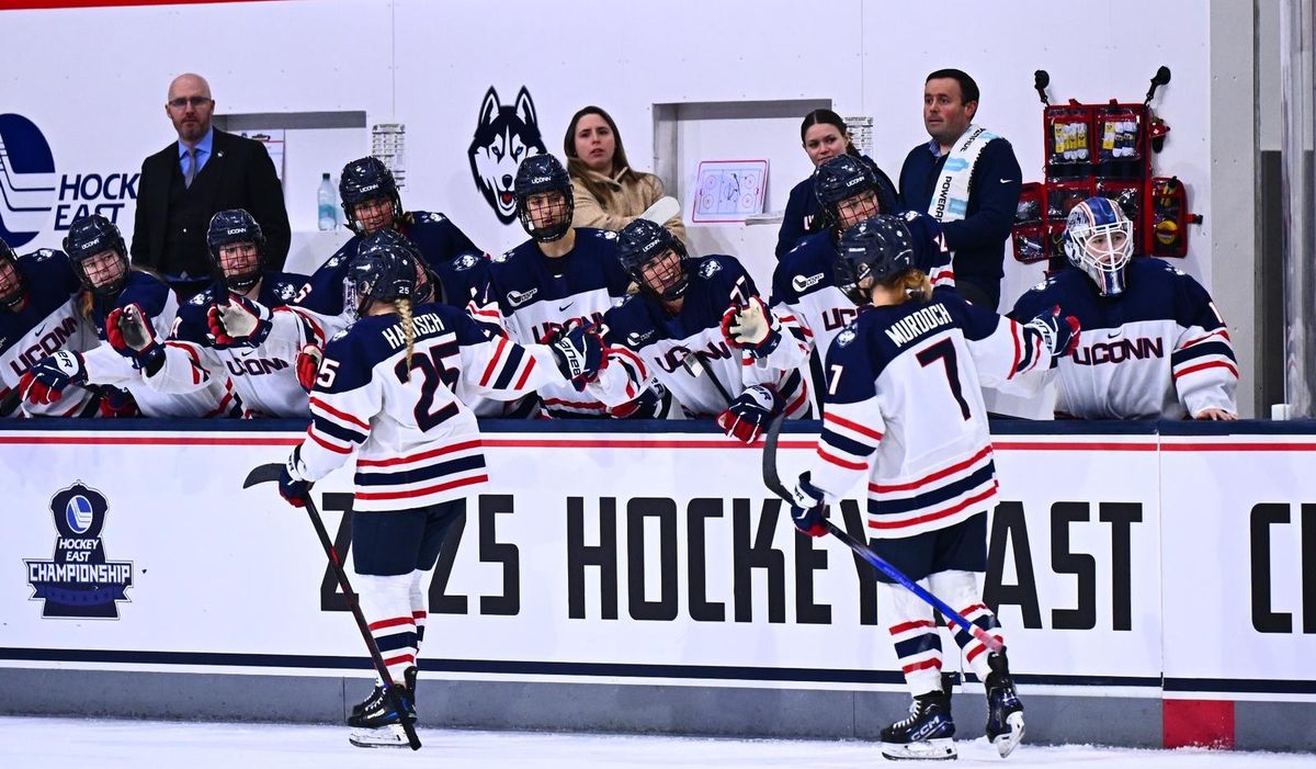 UConn Huskies at Northeastern Huskies Womens Hockey