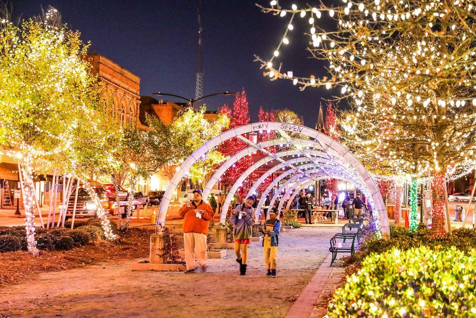 Macon Christmas Light Extravaganza Downtown Macon November 23, 2023