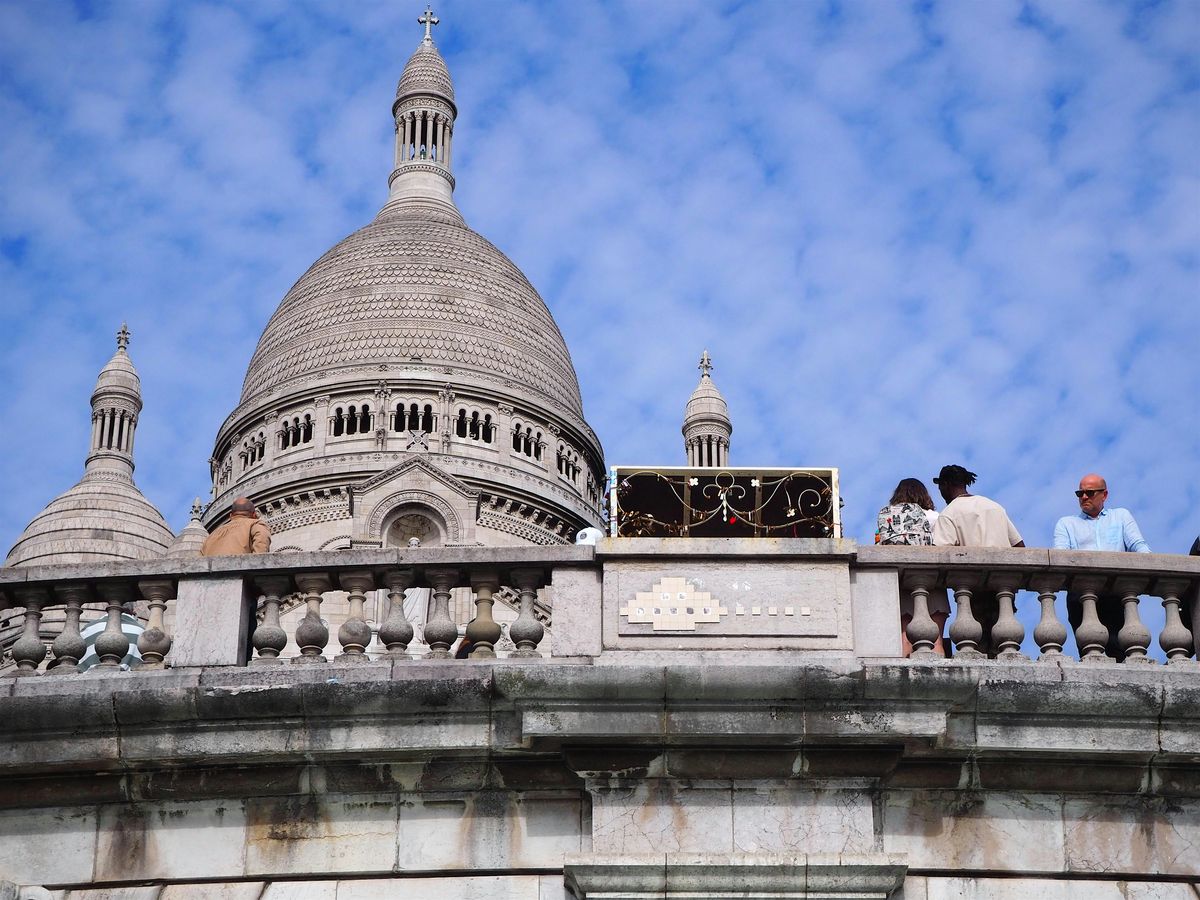 PARIS MONTMARTRE - CHASSE AUX SPACE INVADERS ET AU STREET-ART