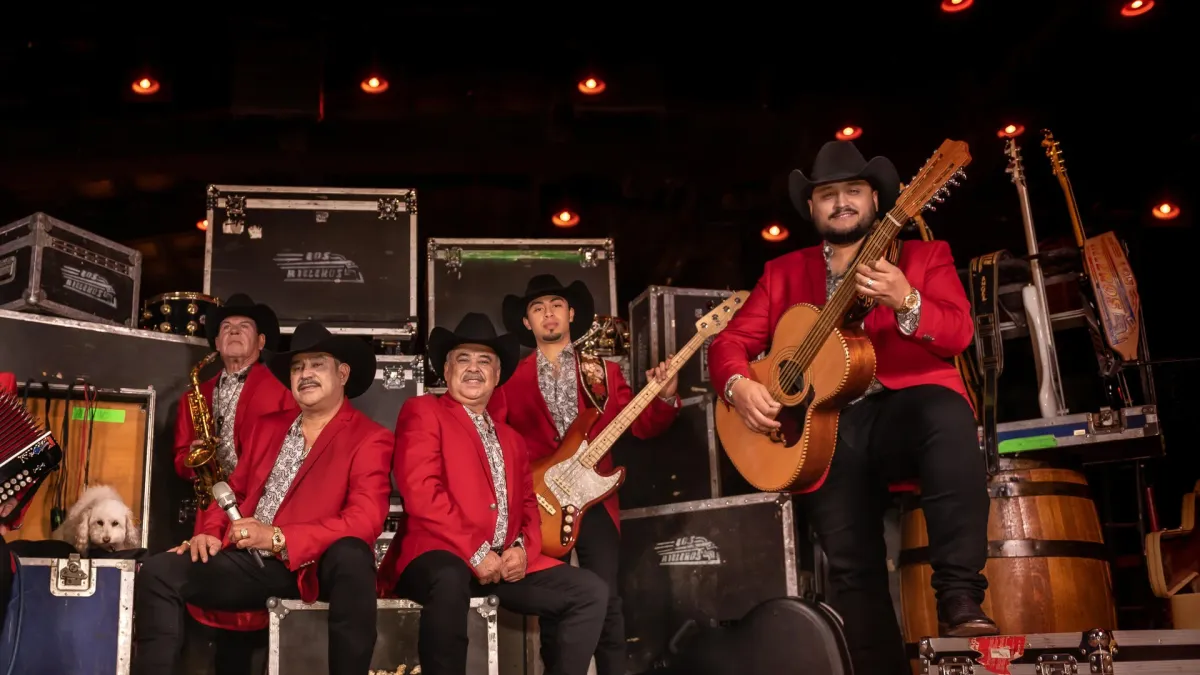 Los Rieleros Del Norte in Arlington