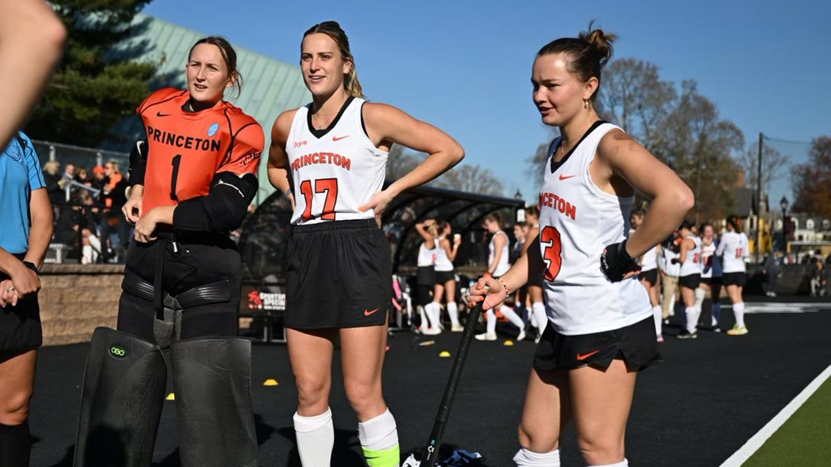 Parking Lafayette Leopards at Saint Joseph's Hawks Mens Basketball