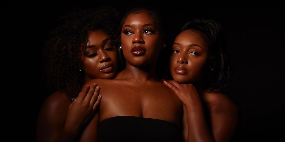 Me Plus 2 At The Oakroom Lounge