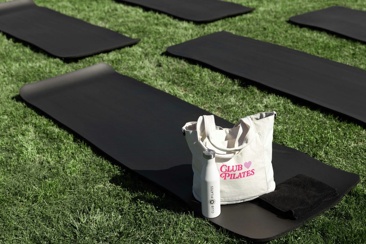 Community Mat Class at Sip Vivre
