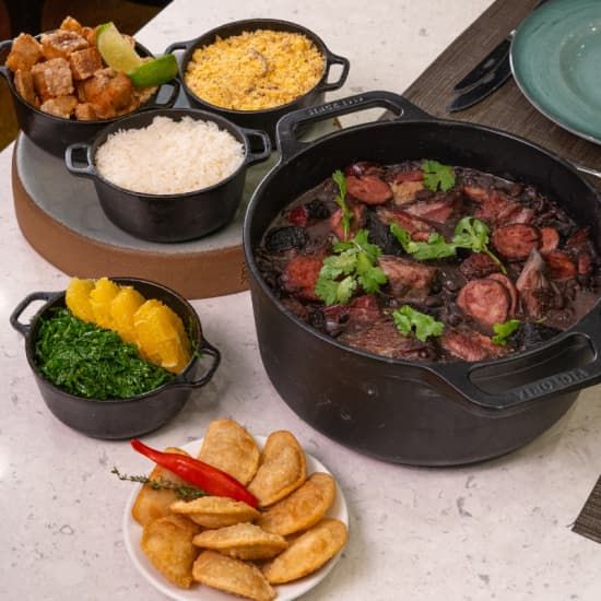 S\u00e1bado com Feijoada - restaurante Armazem