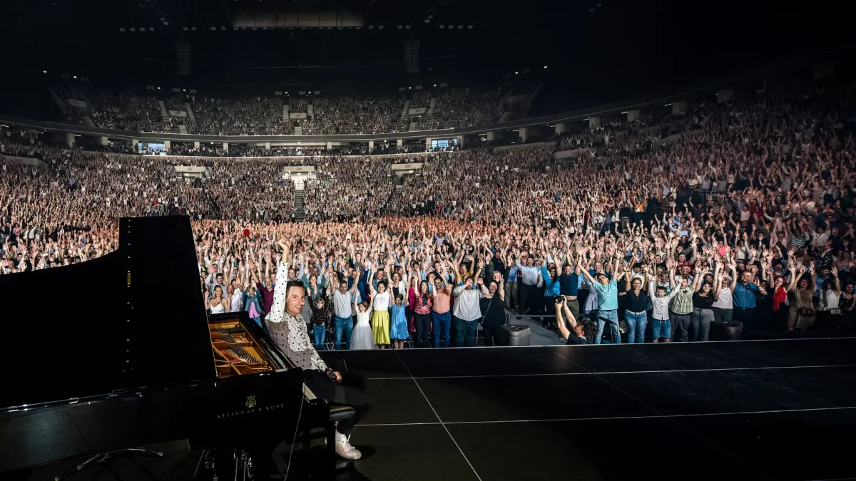 Peter Bence in Gen\u00e8ve