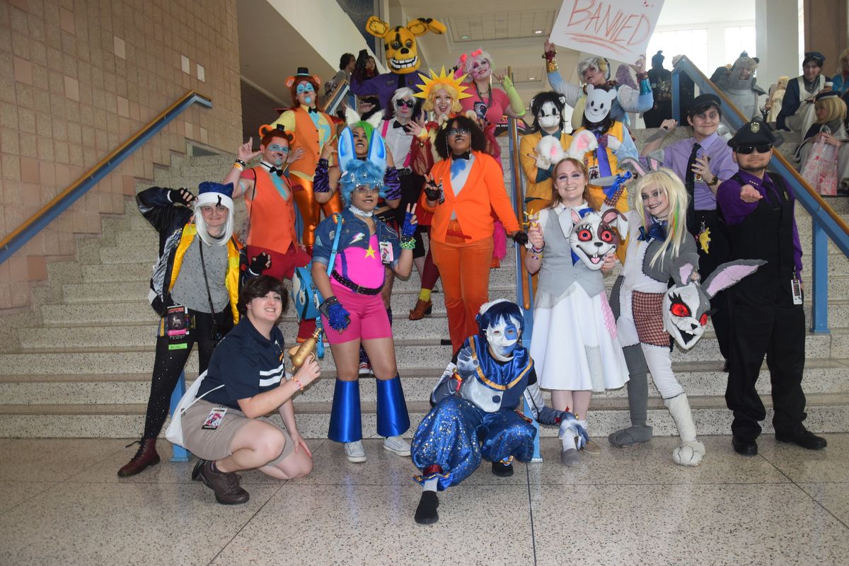 Five Nights At Freddys Group photoshoot Tampa bay comic con Tampa