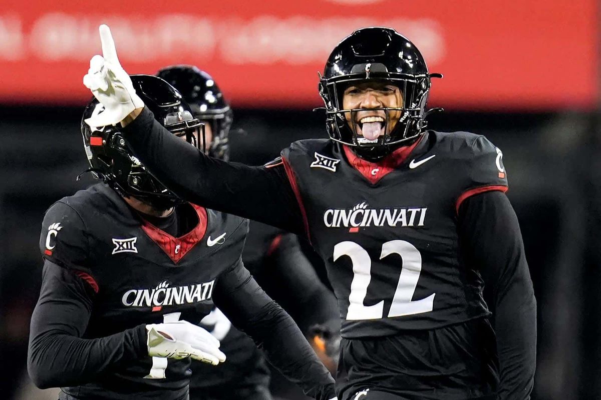 Cincinnati Bearcats vs. Bowling Green Falcons