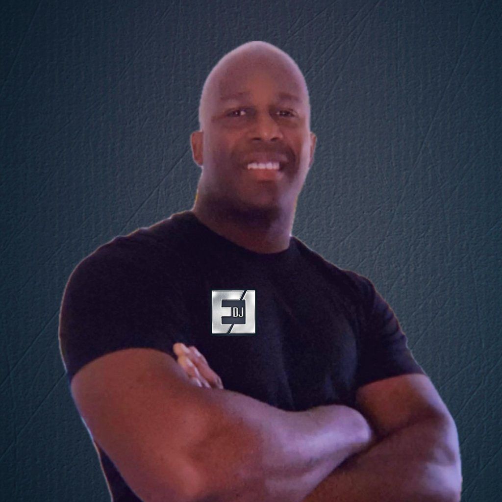 HUSH The all White party  NEW YEARS EVE