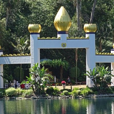 SRF Lake Shrine
