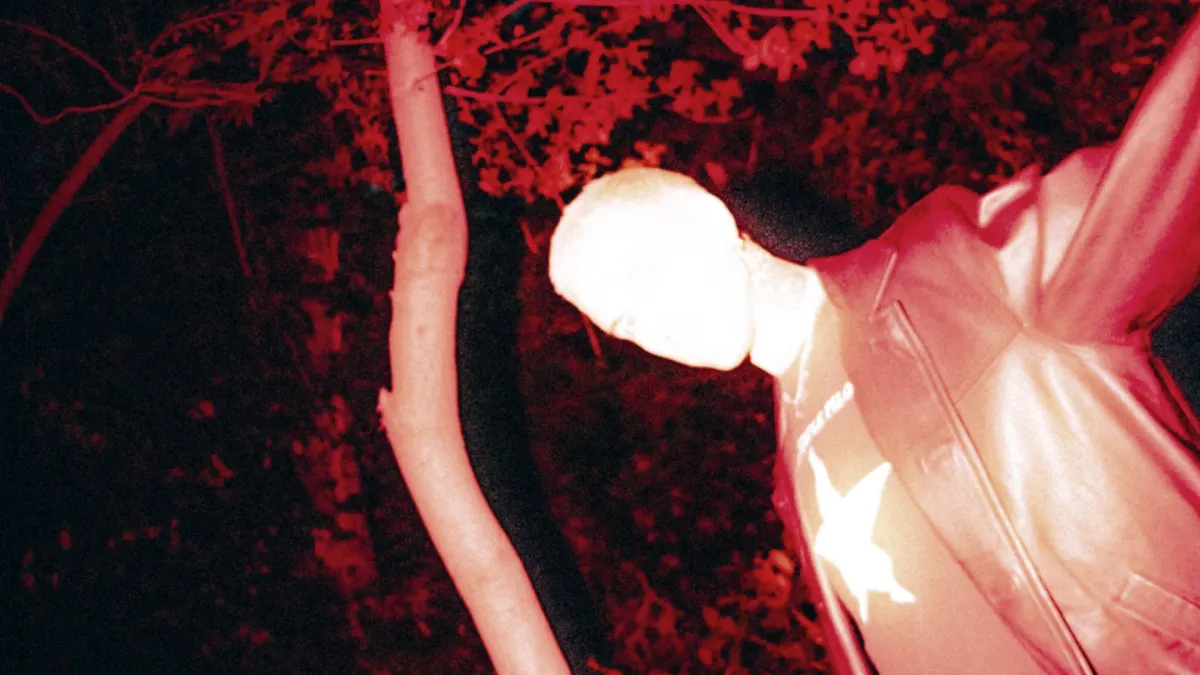 Jutes, Scarlet House in Baltimore