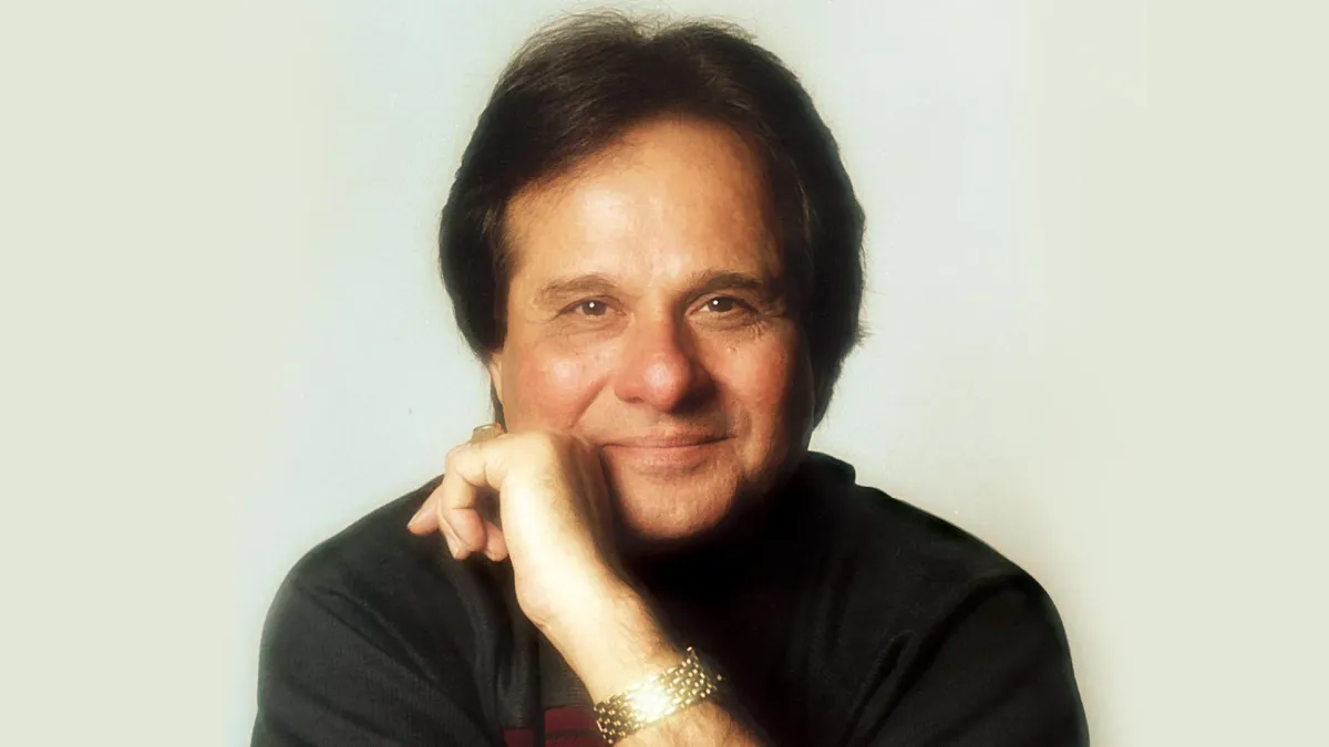 Manhar Udhas in Anand