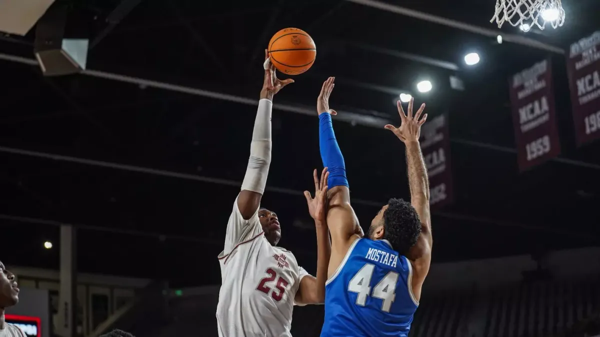 Western Kentucky Hilltoppers at New Mexico State Aggies Mens Basketball