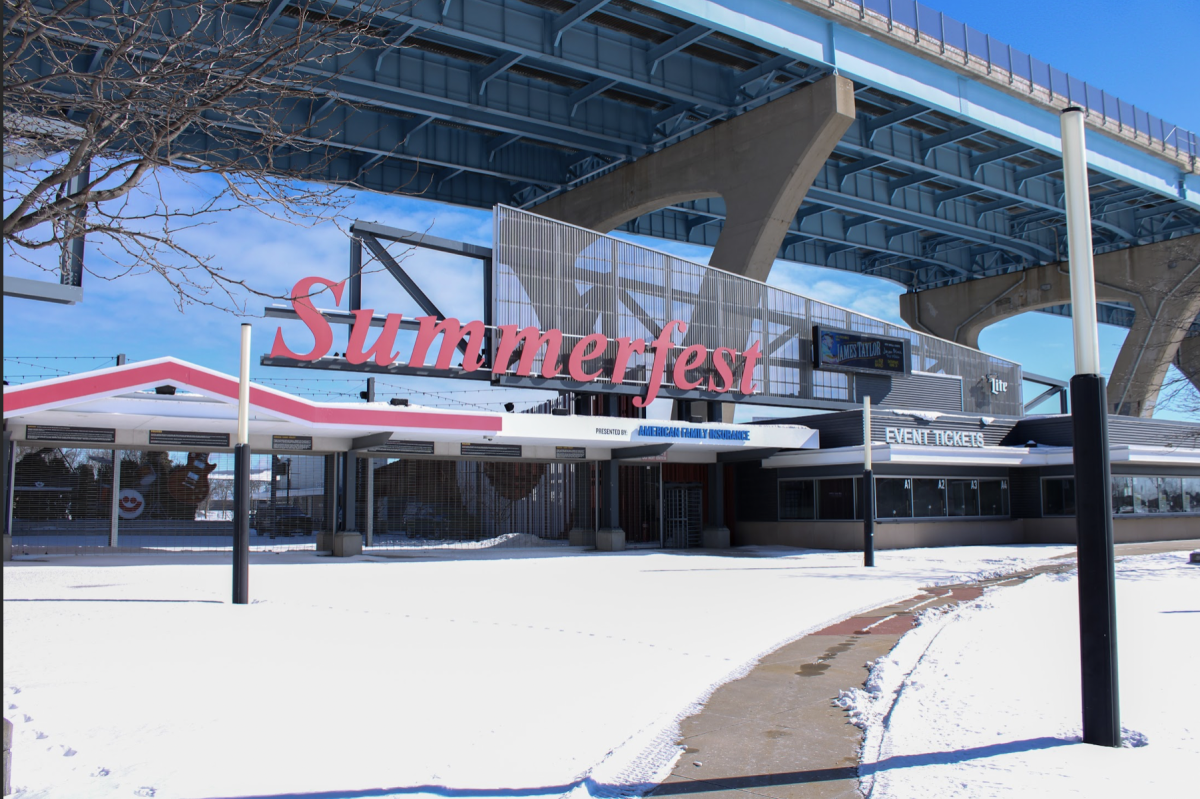 Parking Porter Robinson (21+)