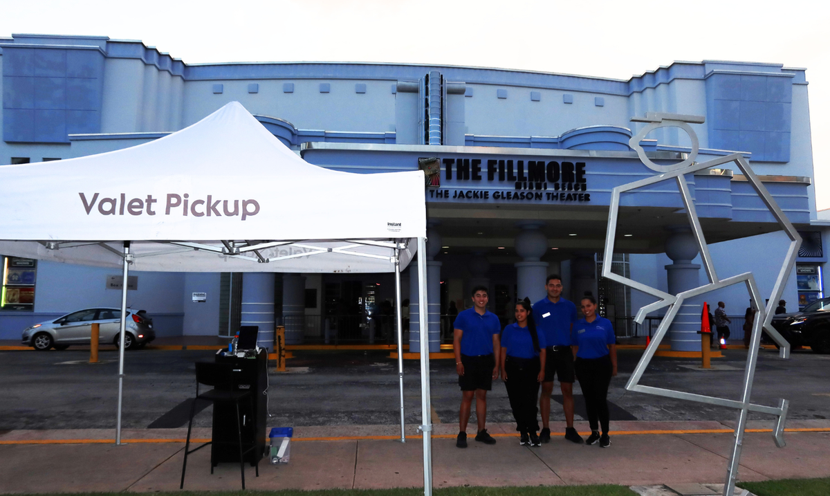 Parking Clara Ulrich (18+)