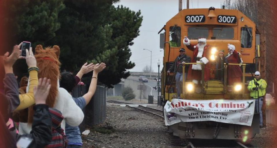 Santa Arrives to Salem Aboard the Carousel Express