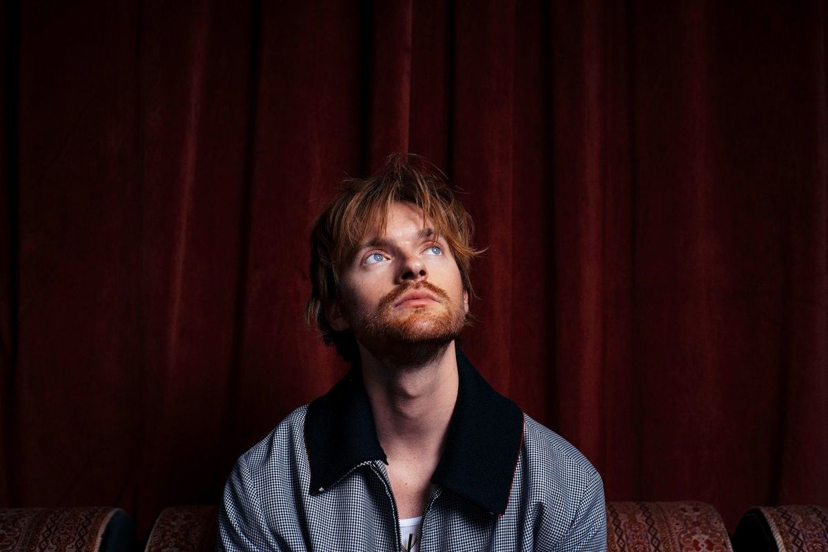 Parking glaive with Kurtains (16+)