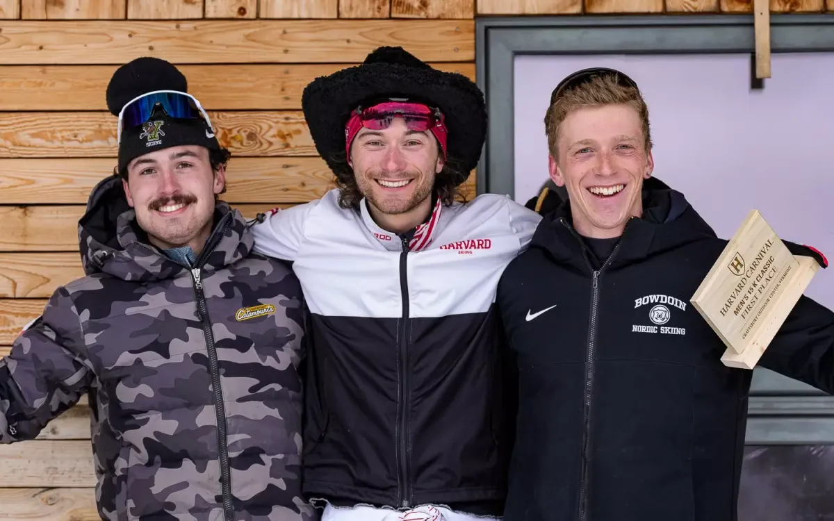 Harvard Crimson at Vermont Catamounts Mens Hockey