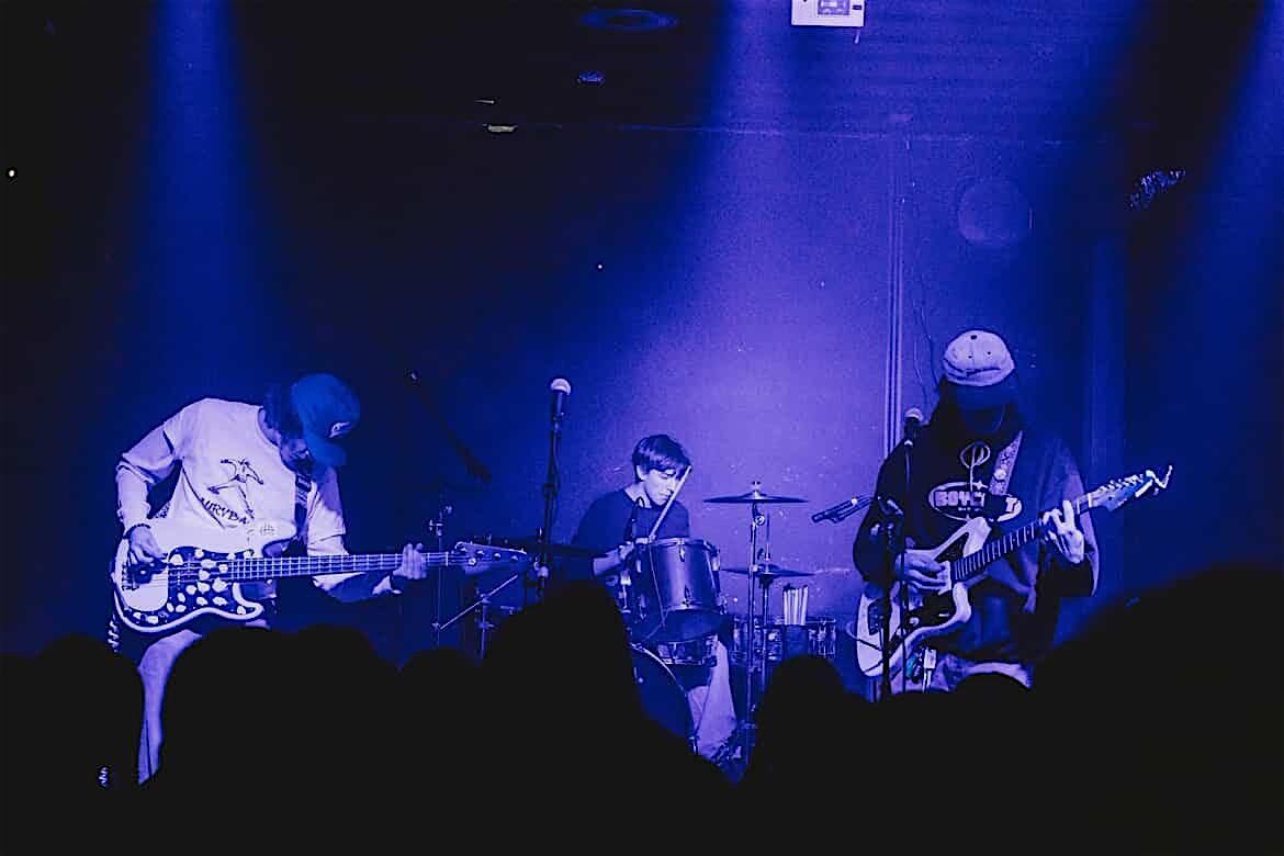 Live Music: The Sunnies