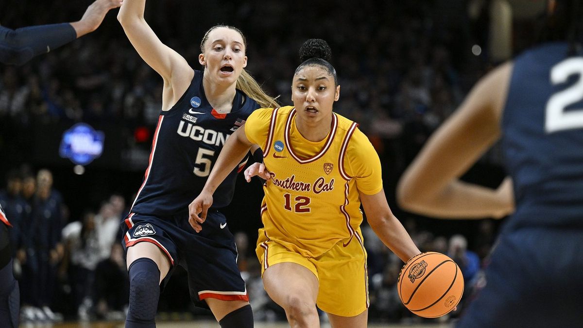 Parking UConn Huskies at USC Trojans Womens Basketball