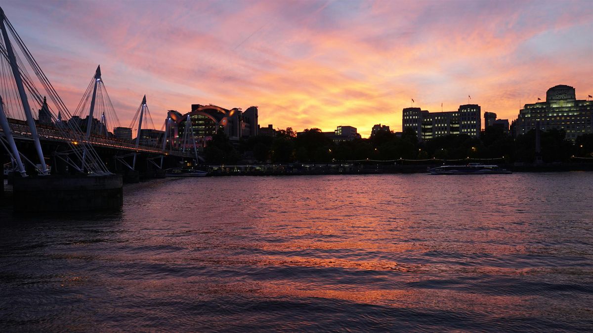 NLA Tour: Echoes of Light