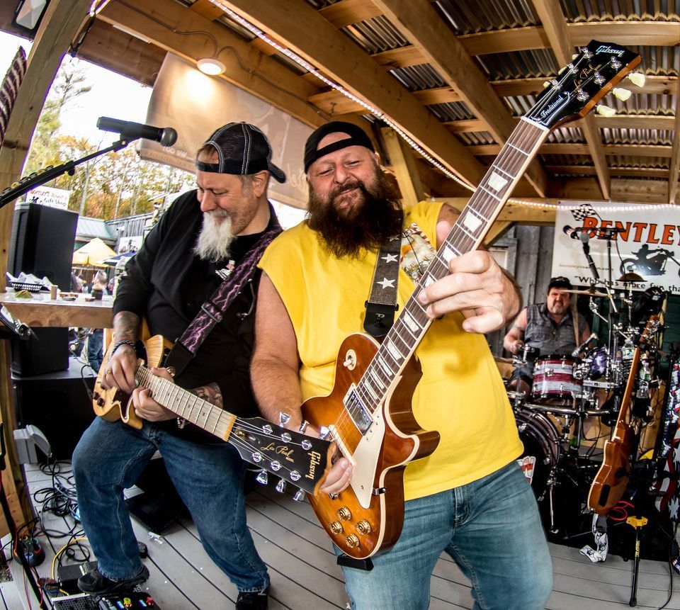 AMERICAN RIDE GUITAR DUO MILLWORKERS APPRECIATION PRIVATE SHOW At THE american-ride-guitar-duo-millworkers-appreciation-private-show-at-the