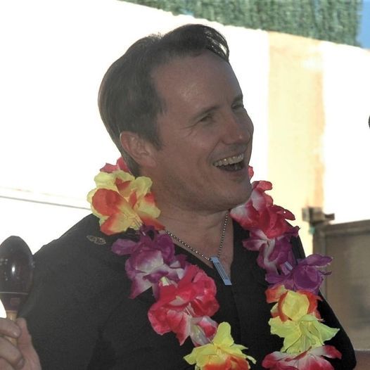 Shayne Prince sings ELVIS plus others at Frankies Bar