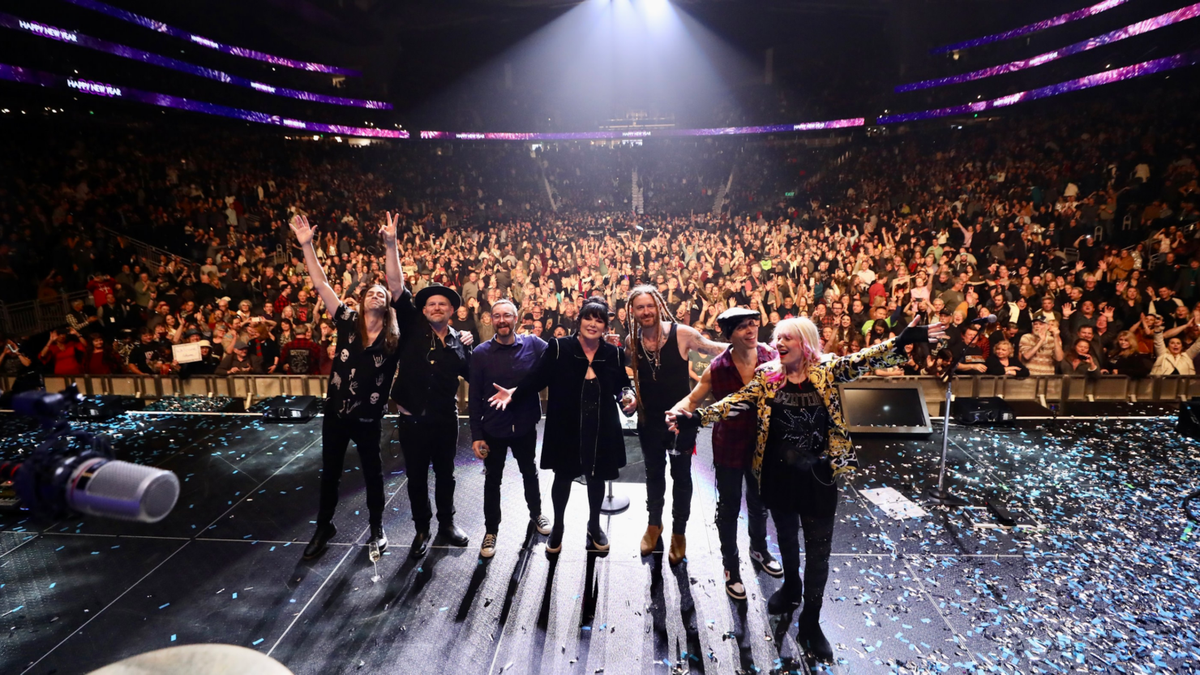 ARMNHMR with Camilla Fabb (21+)