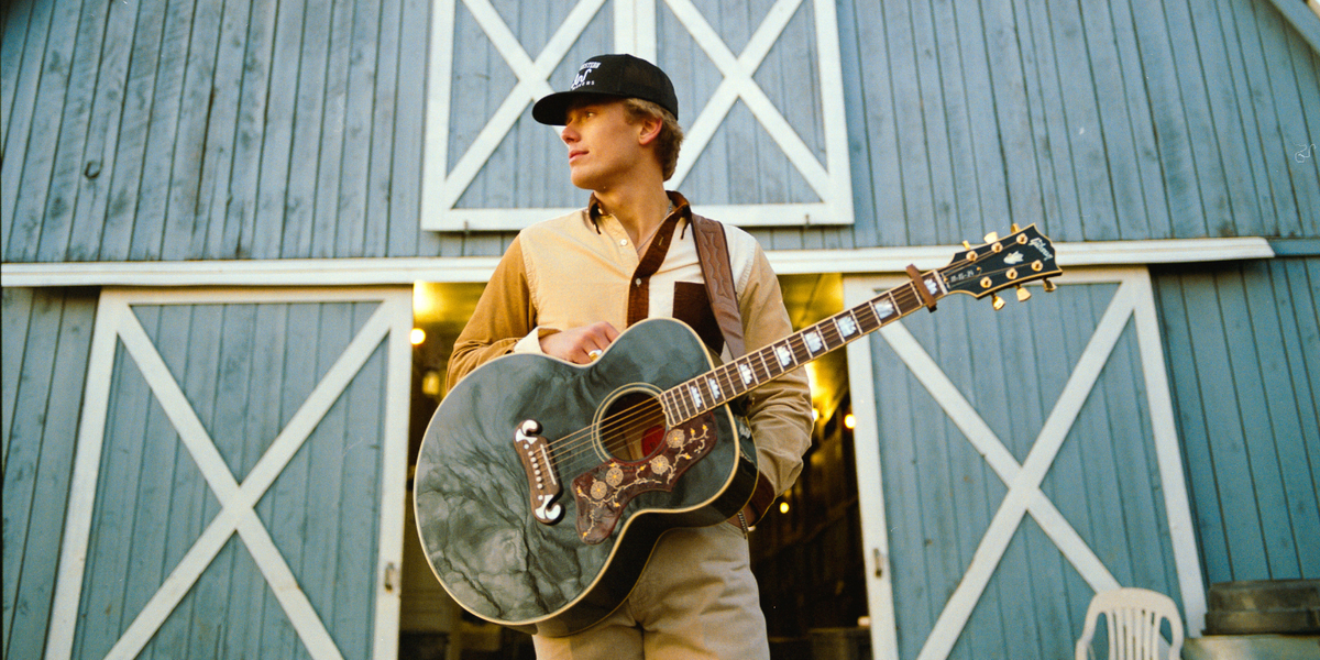 Parking Kolton Moore