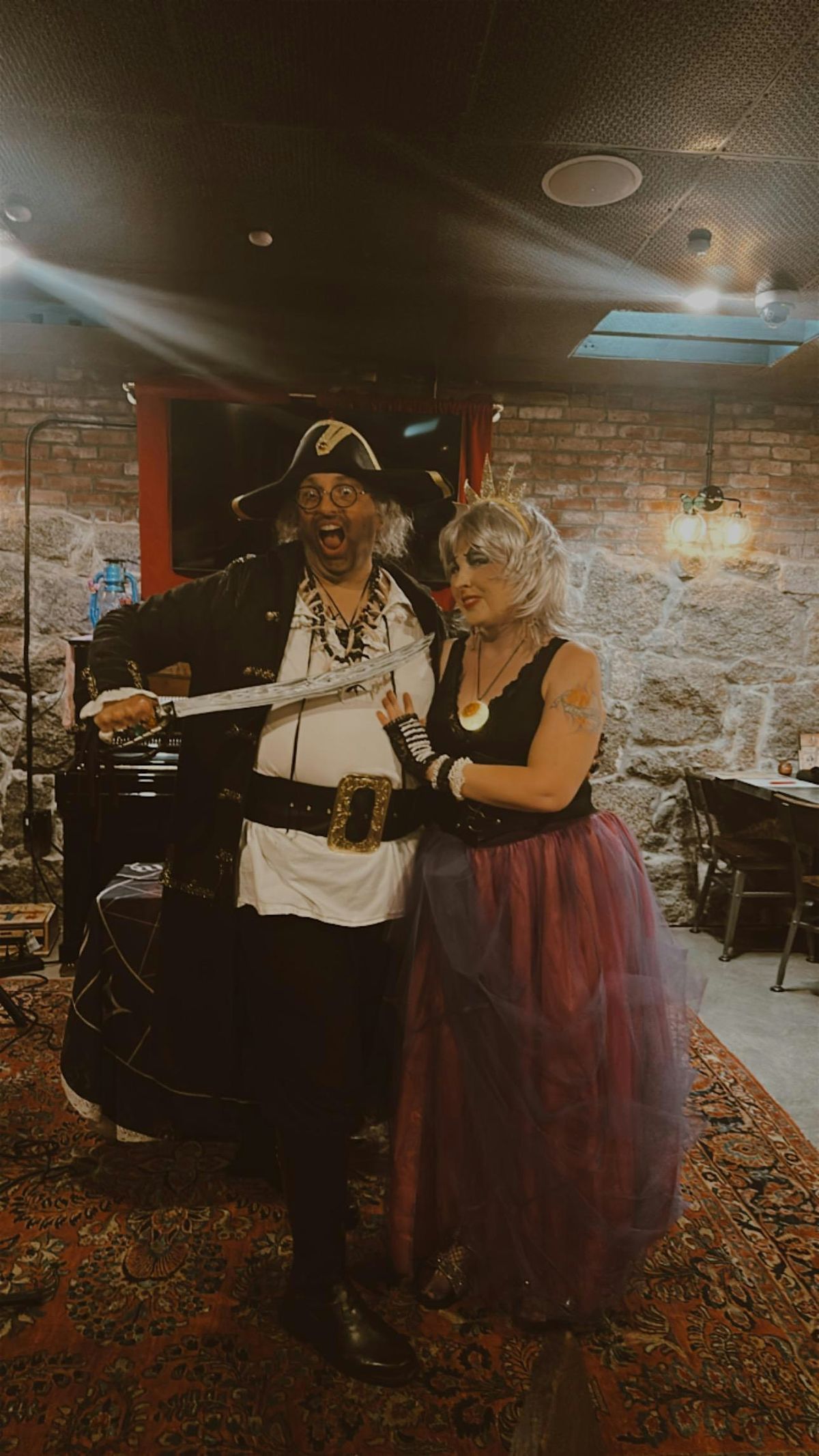 M**der Mystery Dinner