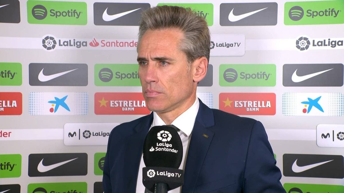 Valencia CF vs FC Barcelona at Mestalla Stadium