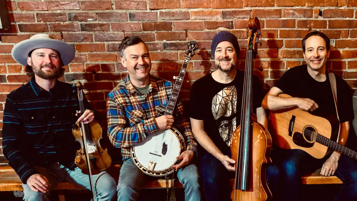 Yonder Mountain String Band, Chirp, Float Like a Buffalo, Manic Focus, Neighbor, Sqwerv in Chillicothe