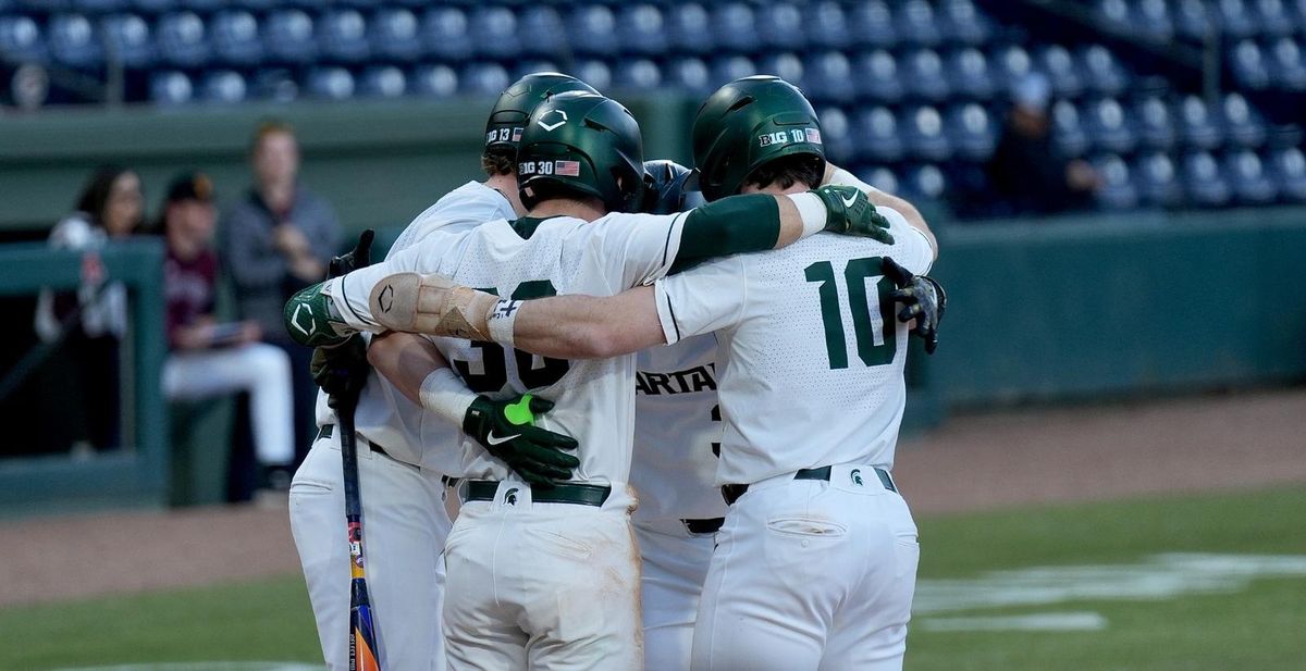 Parking Chicago State Cougars at Notre Dame Fighting Irish Womens Basketball