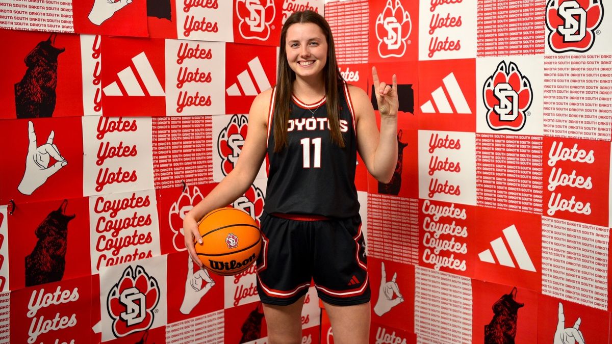 College of Saint Mary Flames at South Dakota Coyotes Womens Basketball