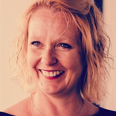Rebecca  Rowan Founder of Mindful Photography UK