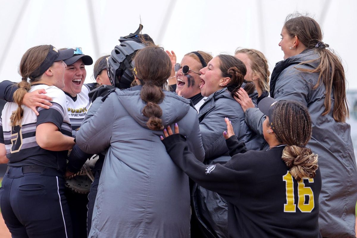 Parking Purdue Fort Wayne Mastodons at Cleveland State Vikings Womens Basketball