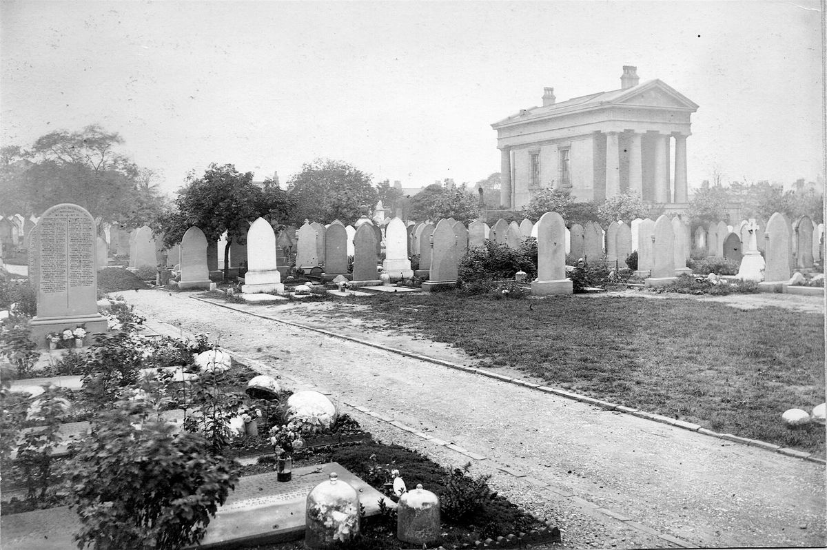 Extraordinary Lives Tour 2, Key Hill Cemetery , Birmingham